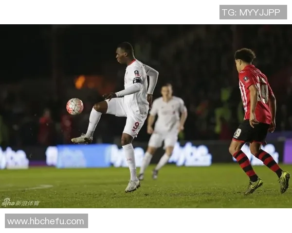 足球明星如何运用脚背技巧完美停球展现足球艺术之美 足球明星如何运用脚背技巧完美停球展现足球艺术之美