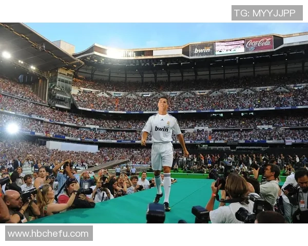 全球最受欢迎的足球明星排行榜揭晓谁将成为球迷心中的传奇巨星 全球最受欢迎的足球明星排行榜揭晓谁将成为球迷心中的传奇巨星