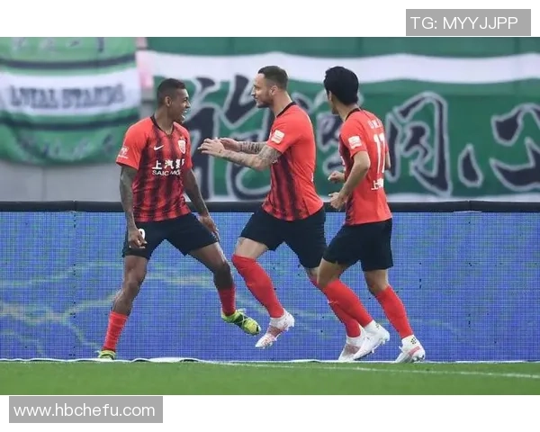 重庆篮球队与广州篮球队赛后复盘分析比赛节奏与战术对决 重庆篮球队与广州篮球队赛后复盘分析比赛节奏与战术对决